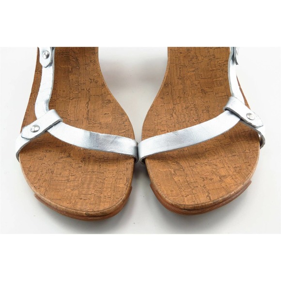 Kenneth Cole Reaction Size 7 M Silver Gladiator Synthetic Women Sandal Shoes - Picture 2 of 6